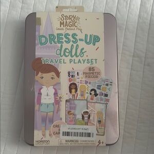 Dress-Up Dolls Travel Playset